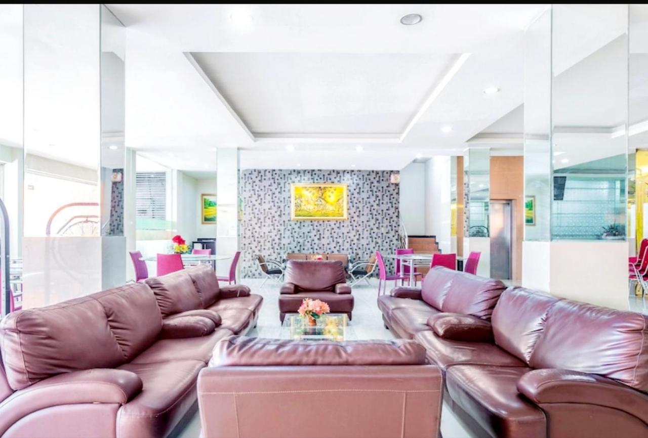 Agraha Andalas Hotel ماكاسار المظهر الخارجي الصورة