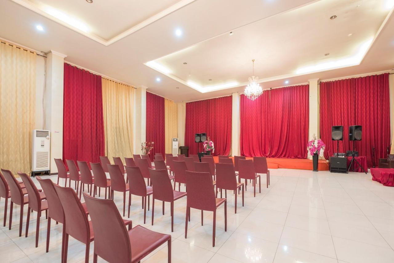 Agraha Andalas Hotel ماكاسار المظهر الخارجي الصورة